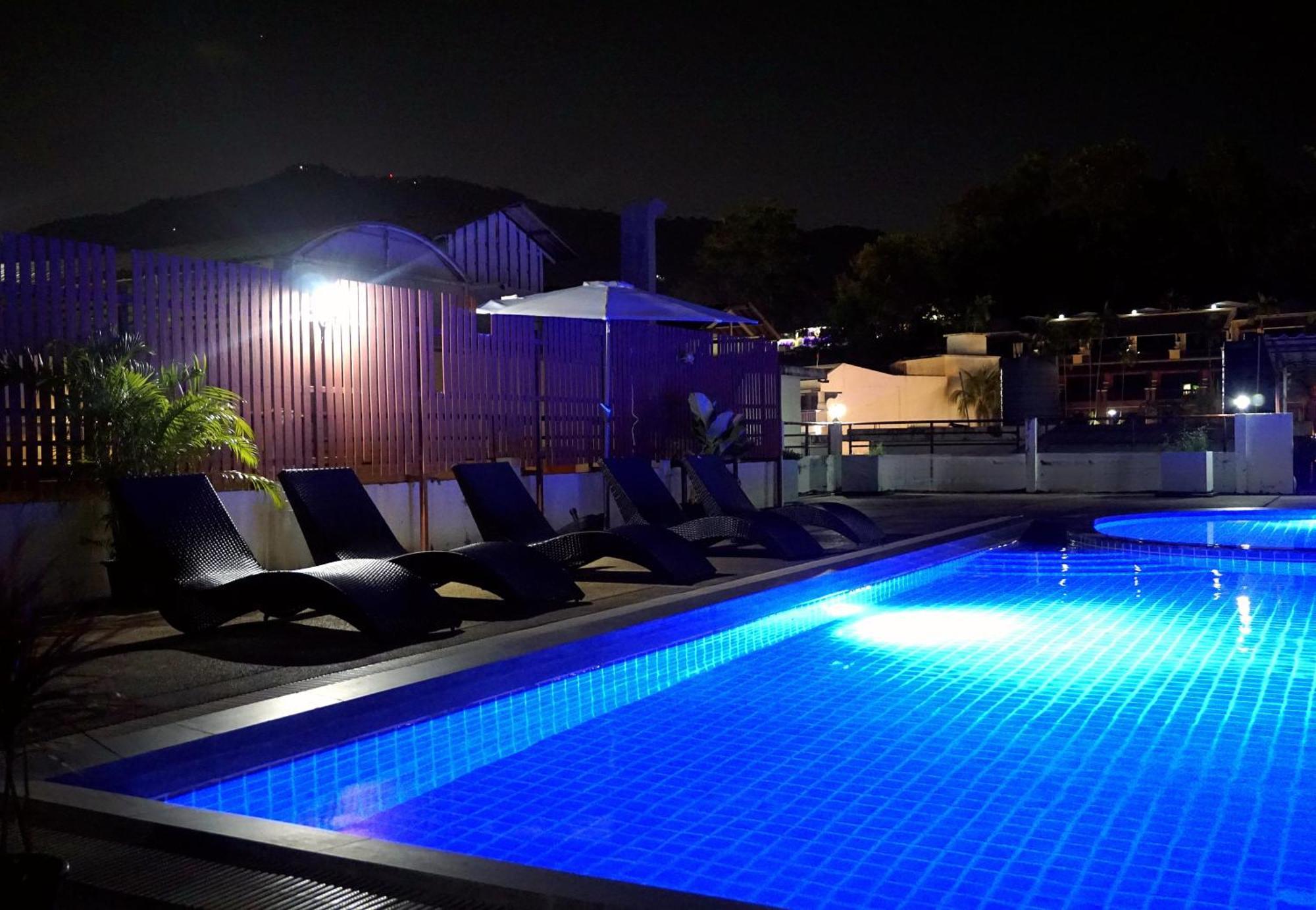 Blue Skyline Hotel Patong Exterior foto