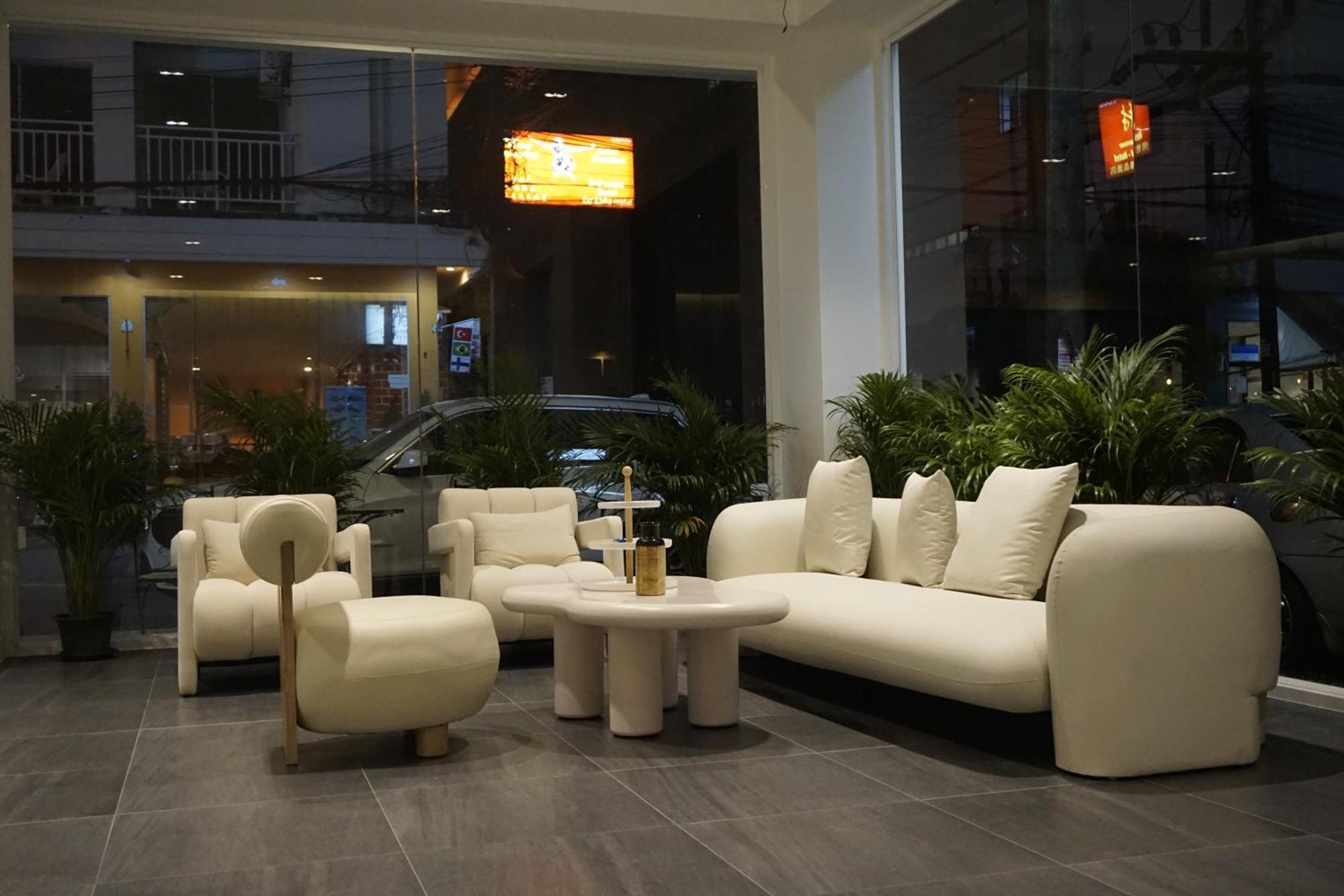 Blue Skyline Hotel Patong Exterior foto